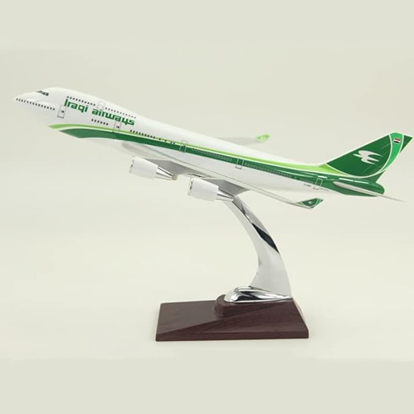 Модель самолета boeing 747 400 в ливрее iraqi airways, масштаб 1/220