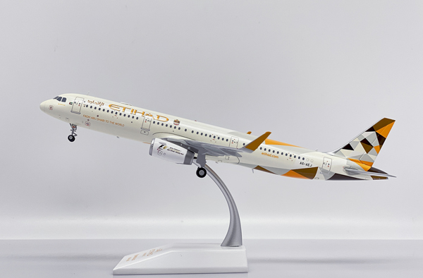 Модель самолета 424, airbus a321 a6 aej в ливрее etihad, масштаб 1/200