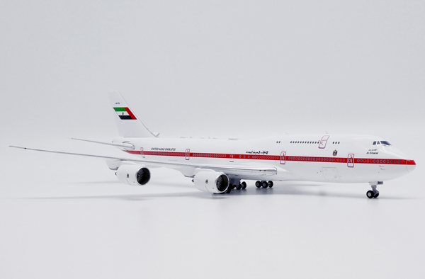 Модель самолета boeing 747 8(bbj) a6 pfa в ливрее abu dhabi amiri flight, масштаб 1/400