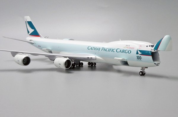 Модель самолета boeing 747 8f b ljc в ливрее cathay pacific cargo "100th boeing aircraft" interactive series, масштаб 1/400