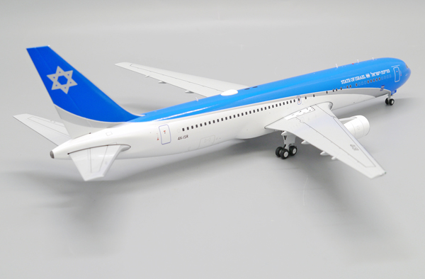 Модель самолета boeing 767 300er 4x isr в ливрее israel government, масштаб 1/200