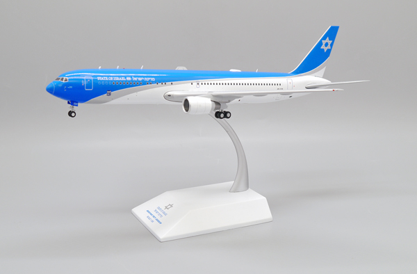 Модель самолета boeing 767 300er 4x isr в ливрее israel government, масштаб 1/200